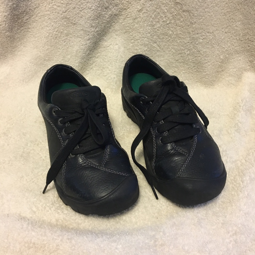KEEN Women’s Presidio Sneaker Black/Magnet Size 5